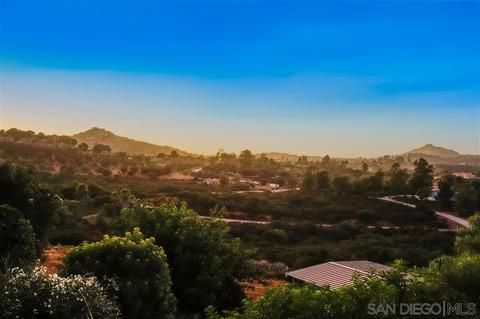 17375 Rancho Suenos Rd, Ramona, CA 92065 photo 2