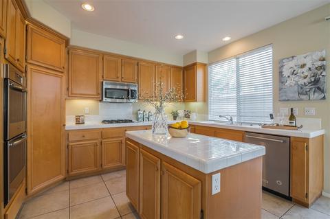6760 Solandra Dr, Carlsbad, CA 92011 photo 10