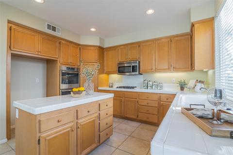 6760 Solandra Dr, Carlsbad, CA 92011 photo 9