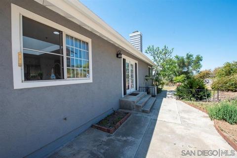 319 E Clemmens Ln, Fallbrook, CA 92028 photo 20