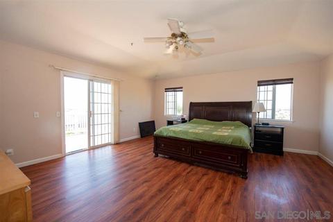319 E Clemmens Ln, Fallbrook, CA 92028 photo 11