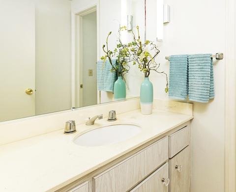 8552 Nottingham Pl, La Jolla, CA 92037 photo 12