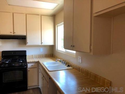 1363 Panorama Ridge Rd, Oceanside, CA 92056 photo 4
