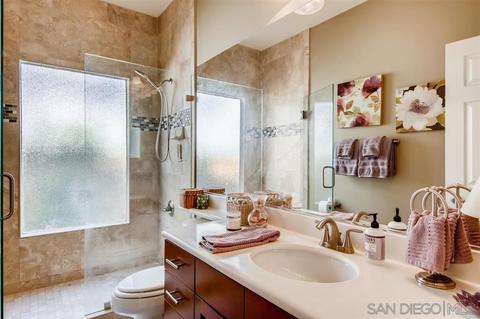 2354 Fallbrook Pl, Escondido, CA 92027 photo 20