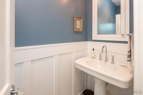 1008 Olive Ln, Coronado, CA 92118 photo 5