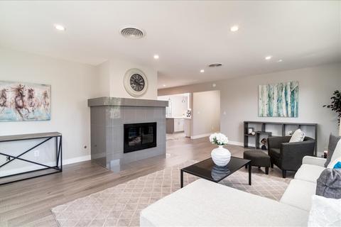 825 Cypress Dr, Vista, CA 92084 photo 9