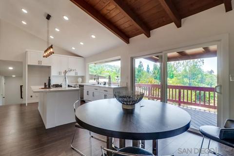 9378 Alto Dr, La Mesa, CA 91941 photo 8