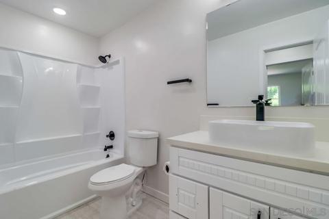 9378 Alto Dr, La Mesa, CA 91941 photo 17