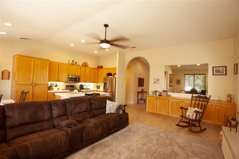 3212 Shadow Tree Dr, Oceanside, CA 92058 photo 4