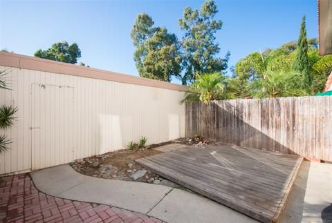 2709 Via Roberto, Carlsbad, CA 92010 photo 4