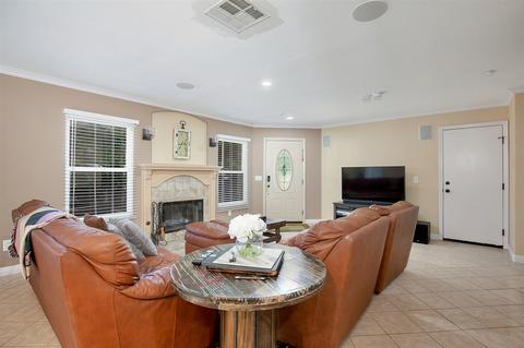 700 Silverbrook Dr, El Cajon, CA 92019 photo 5
