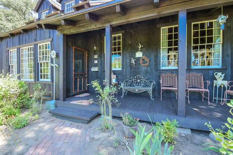 1386 Sycamore Dr, Fallbrook, CA 92028 photo 2