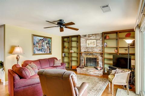 2449 Summerhill Ln, Fallbrook, CA 92028 photo 2
