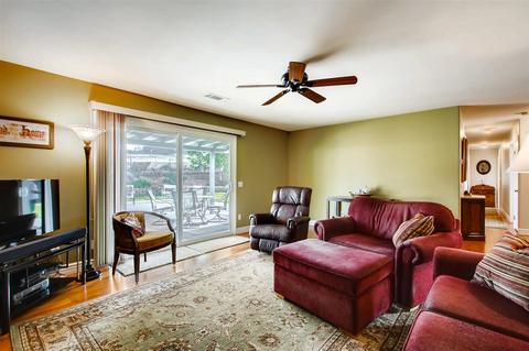 2449 Summerhill Ln, Fallbrook, CA 92028 photo 3