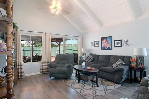 2036 Terracina, Spring Valley, CA 91977 photo 5