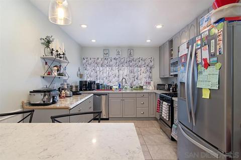 2036 Terracina, Spring Valley, CA 91977 photo 9