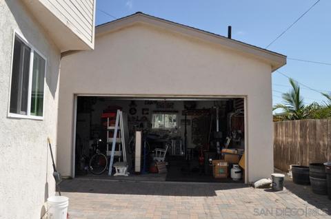 881 5th St, Imperial Beach, CA 91932 photo 2