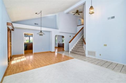 1040 Amethyst Way, Escondido, CA 92029 photo 5