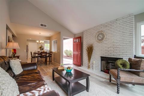 4208 Esperanza Way, Oceanside, CA 92056 photo 4