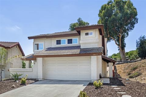 1847 Normandy Gln, Escondido, CA 92027 photo 2
