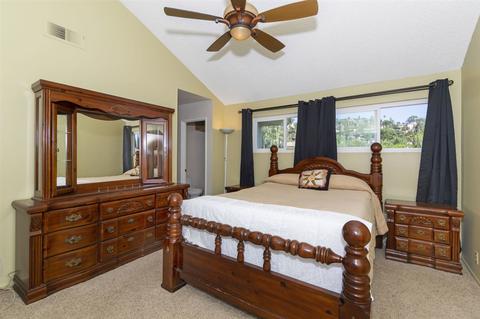 1847 Normandy Gln, Escondido, CA 92027 photo 14