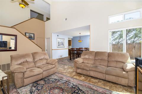 1847 Normandy Gln, Escondido, CA 92027 photo 6