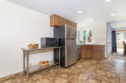 1847 Normandy Gln, Escondido, CA 92027 photo 9