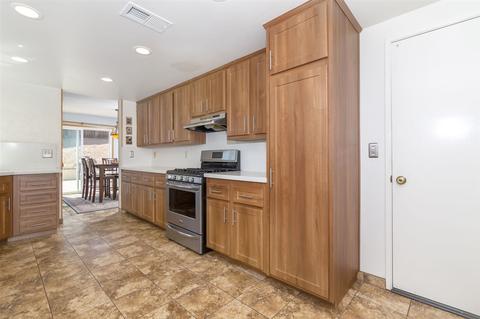 1847 Normandy Gln, Escondido, CA 92027 photo 7