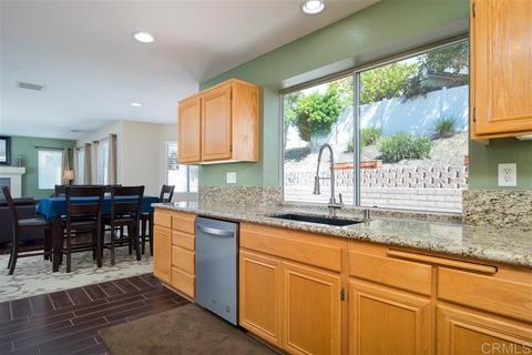 400 Lexington Cir, Oceanside, CA 92057 photo 10