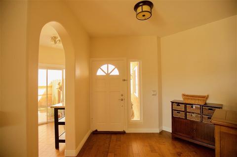 1422 Golfcrest Pl, Vista, CA 92081 photo 4