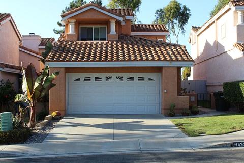 1422 Golfcrest Pl, Vista, CA 92081 photo 1