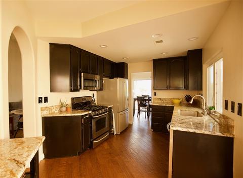 1422 Golfcrest Pl, Vista, CA 92081 photo 5