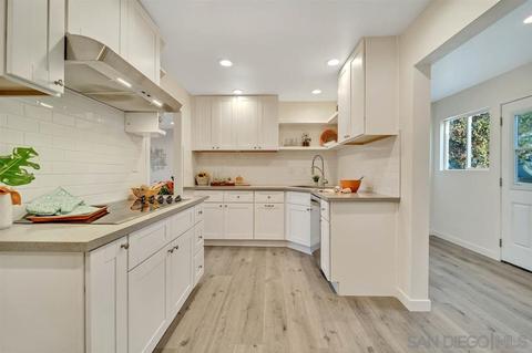 952 Olive Ave, Vista, CA 92083 photo 8