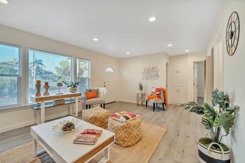 952 Olive Ave, Vista, CA 92083 photo 3