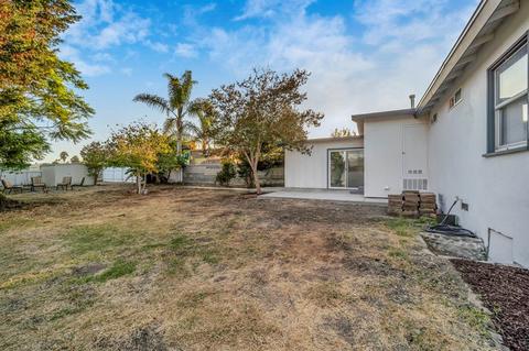 952 Olive Ave, Vista, CA 92083 photo 18