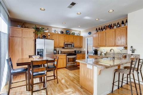 1028 E J St, Chula Vista, CA 91910 photo 5