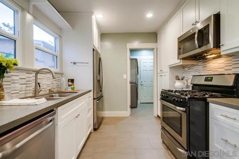 910 Alberta Ave, Oceanside, CA 92054 photo 3
