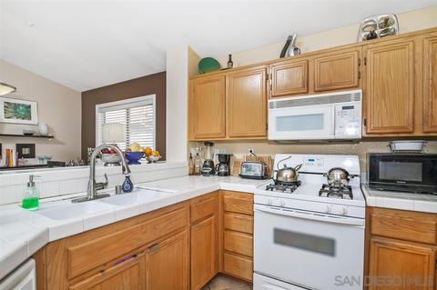 249 Brookview Ct, Santee, CA 92071 photo 6