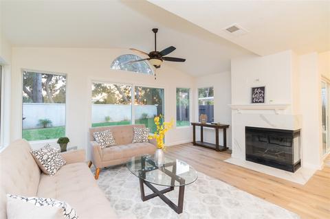 1704 Corte Viejo, Oceanside, CA 92056 photo 8