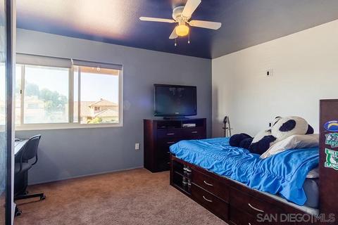 725 E J St, Chula Vista, CA 91910 photo 13