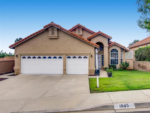 1045 Funquest Dr, Fallbrook, CA 92028 photo 2