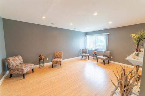 970 N Mollison Ave, El Cajon, CA 92021 photo 3