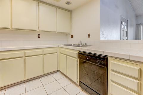 2425 Cranston Dr #224, Escondido, CA 92025 photo 7