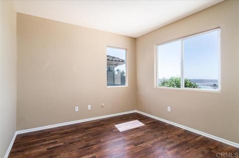 10075 Challenger Cir, Spring Valley, CA 91978 photo 21