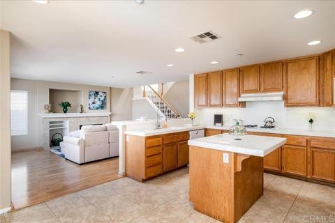 10075 Challenger Cir, Spring Valley, CA 91978 photo 9