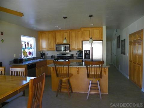 13414 Esperar Dr, El Cajon, CA 92021 photo 4