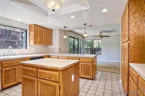 2663 Gianelli Ln, Escondido, CA 92025 photo 8