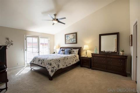 2561 Navarra #B, Carlsbad, CA 92009 photo 17