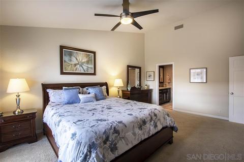 2561 Navarra #B, Carlsbad, CA 92009 photo 18