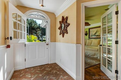 1607 6th St, Coronado, CA 92118 photo 4